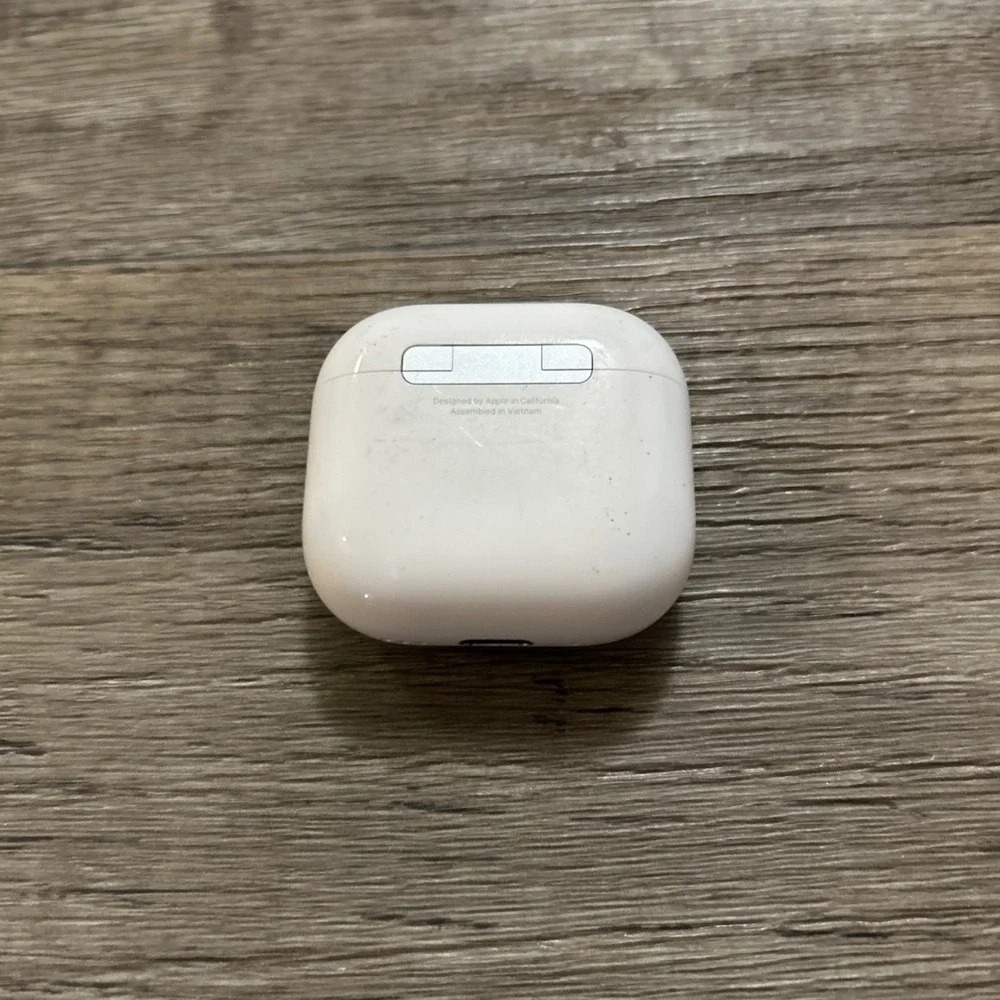 Apple AirPods 4 ANC - Replacement Charging Case - A3059